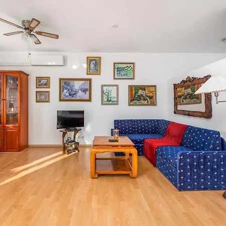 One Bedroom With Balcony In By Renters * Poznań