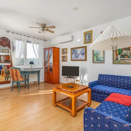 One Bedroom Apartment With Balcony In Poznan By Noclegi Renters Apartment